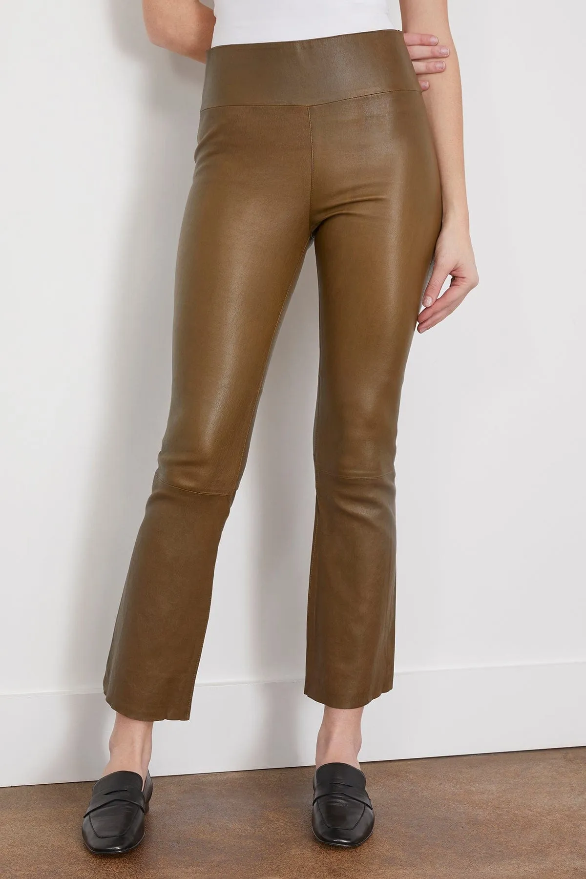 Ankle Flare Legging in Moss