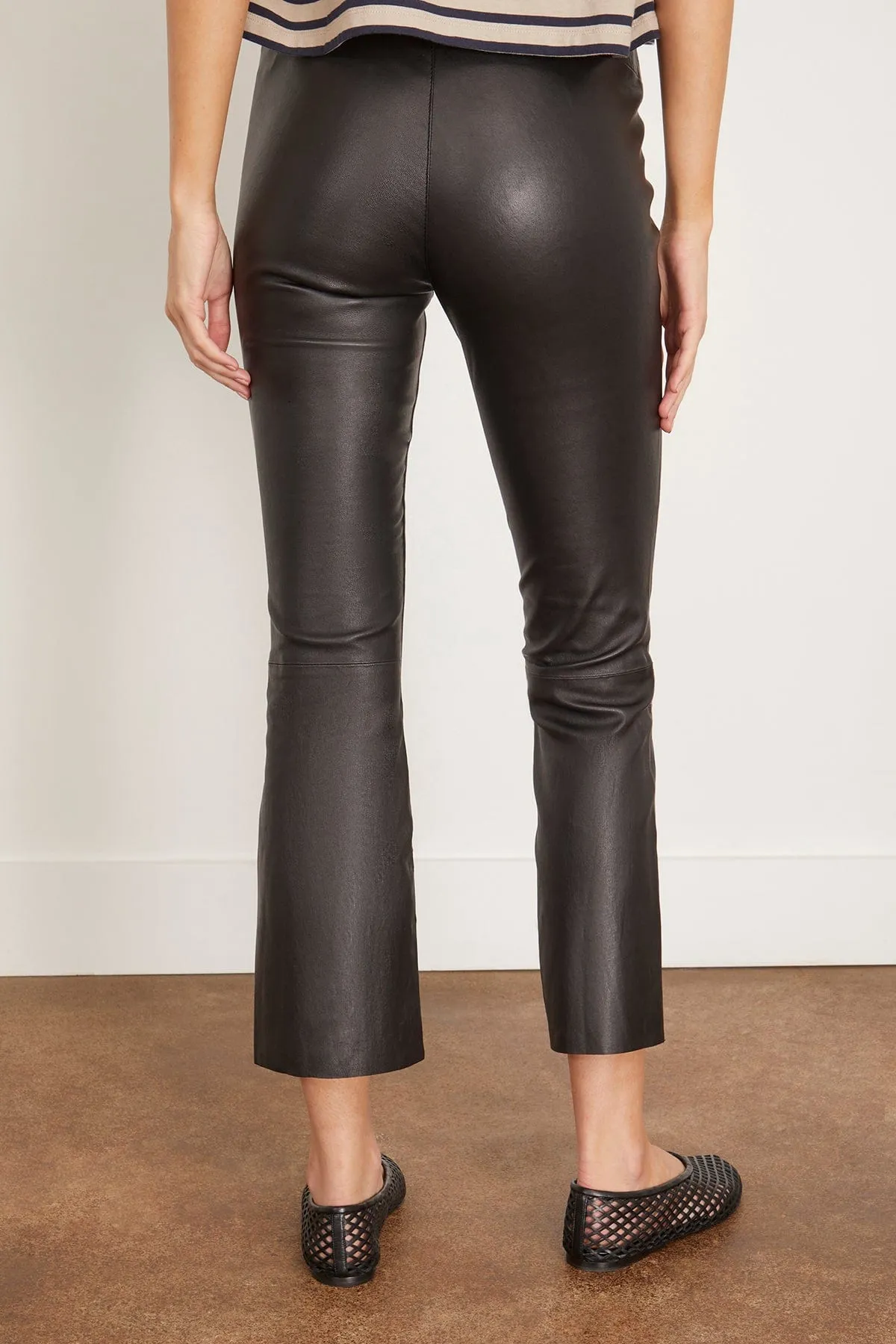 Crop Flare in Black