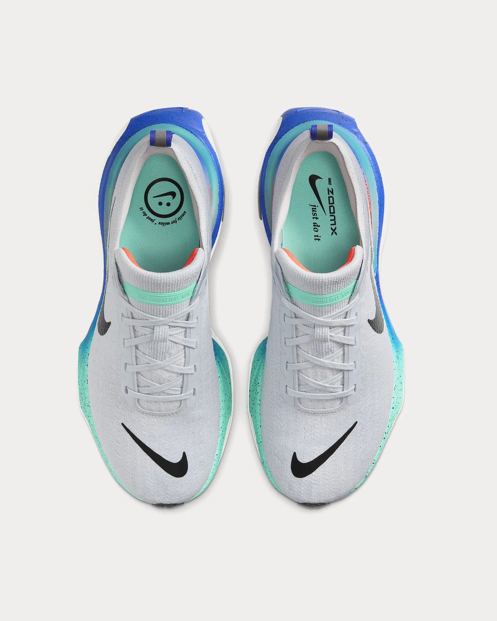 Invincible 3 Pure Platinum / Bright Mango / Cool Mint / Black Running Shoes
