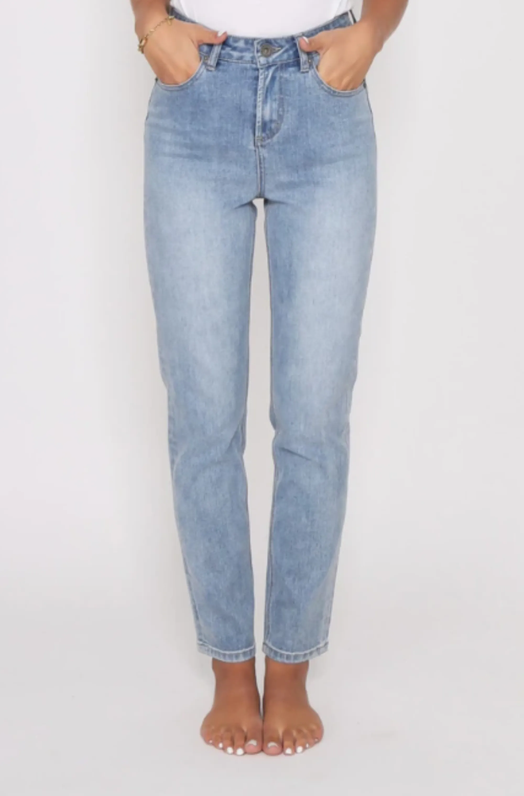 Olivia Mom Jean